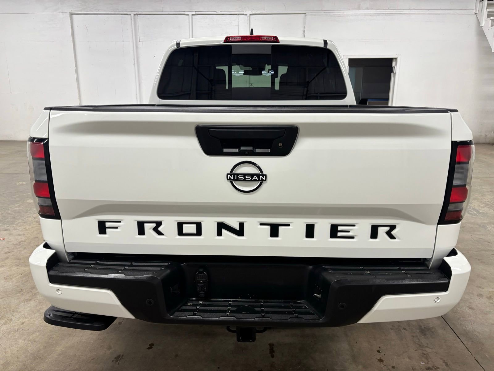 Used 2026 Nissan Frontier SV w/ Tow Package RWD image 6