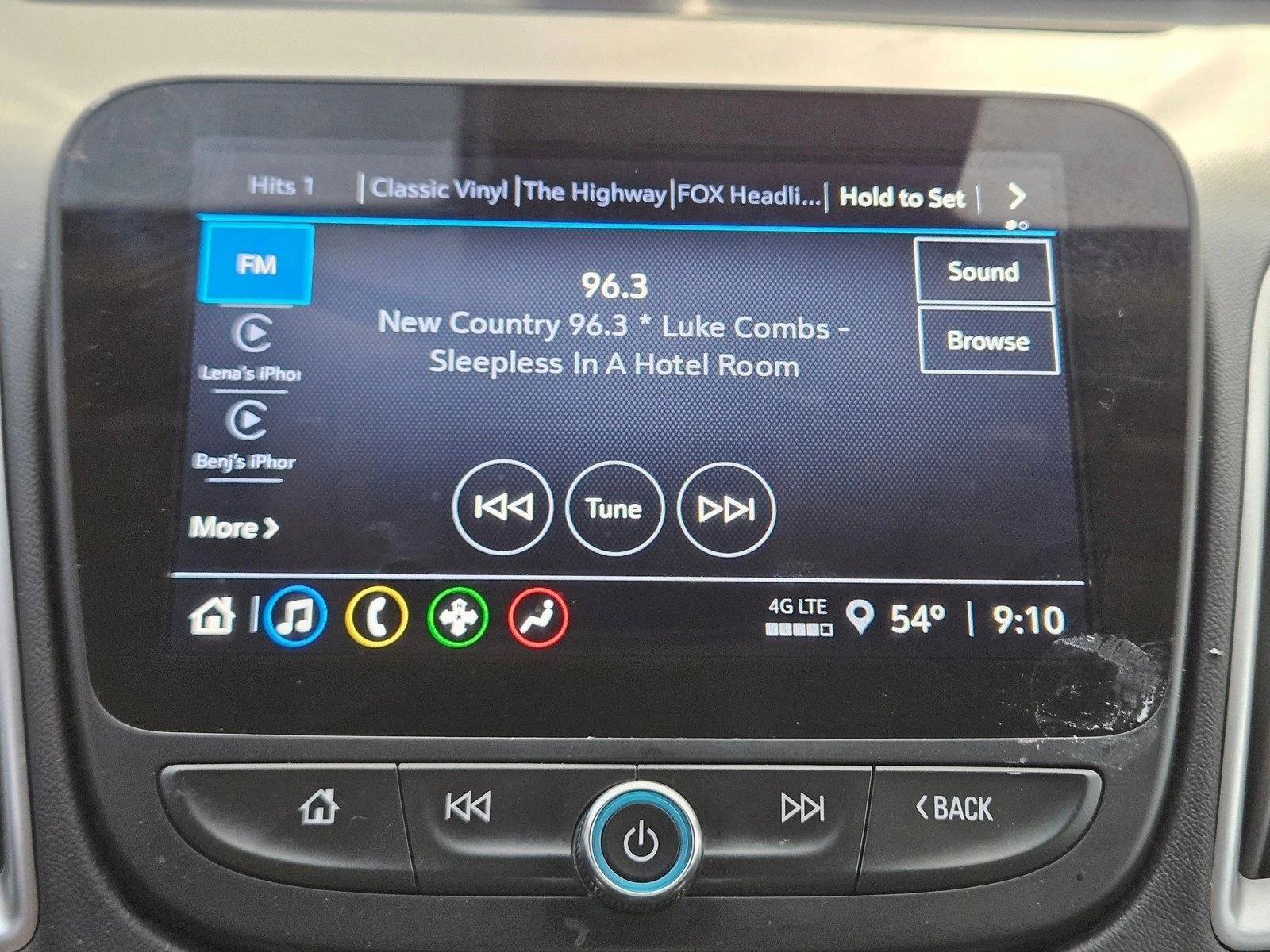 Used 2025 Chevrolet Malibu LT FWD image 11