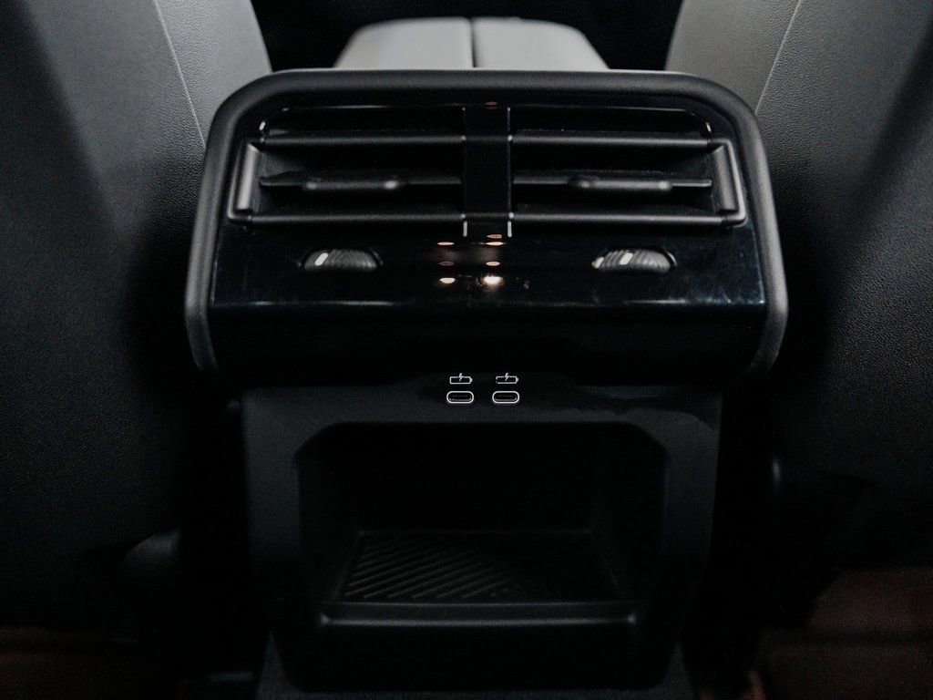 Used 2026 BMW 530i xDrive image 32