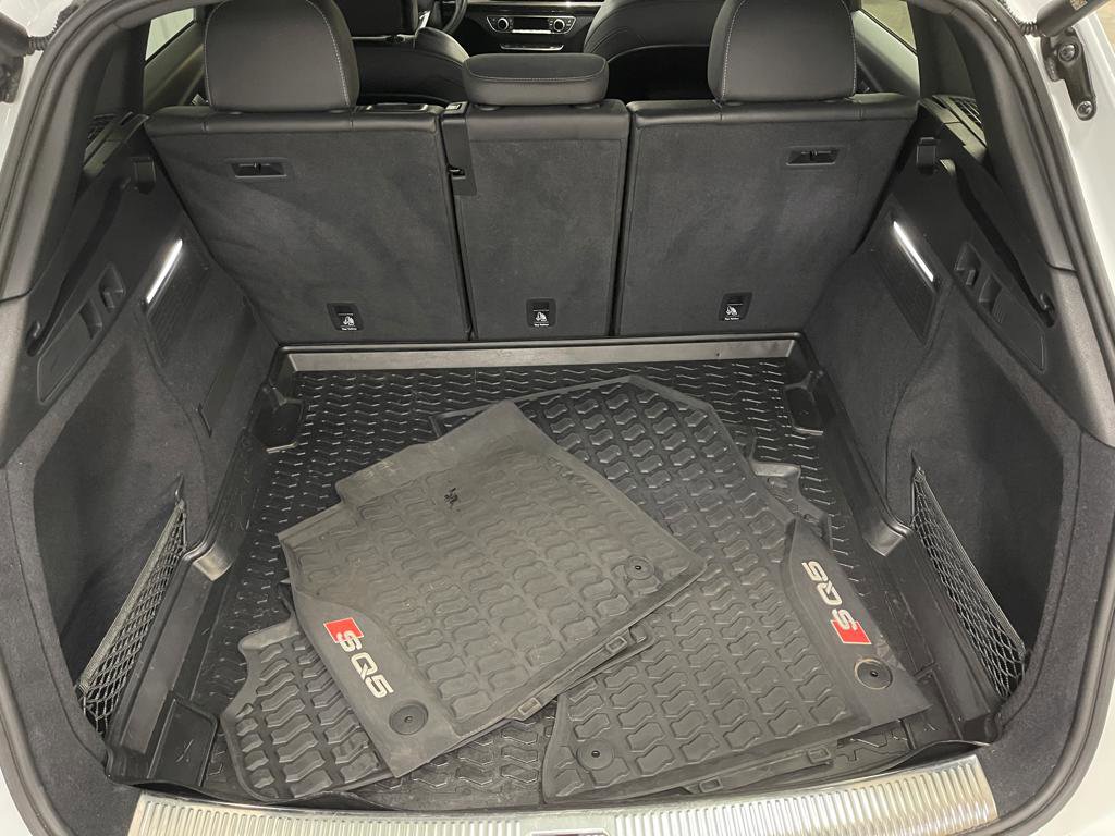Used 2022 Audi SQ5 Premium image 13