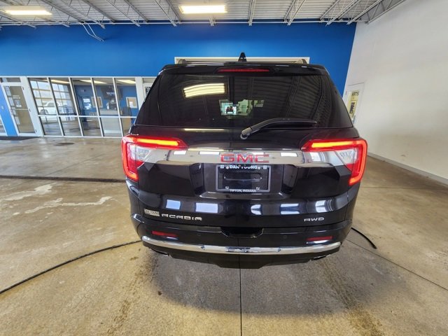 Certified 2023 GMC Acadia Denali w/ Denali Ultimate Package image 3