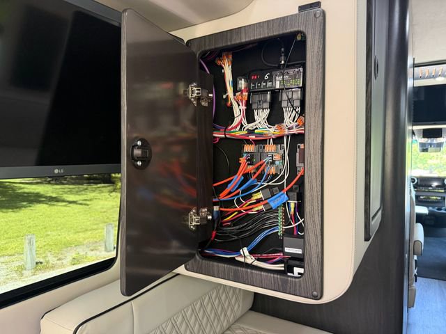 New 2025 Mercedes-Benz Sprinter 3500 image 42