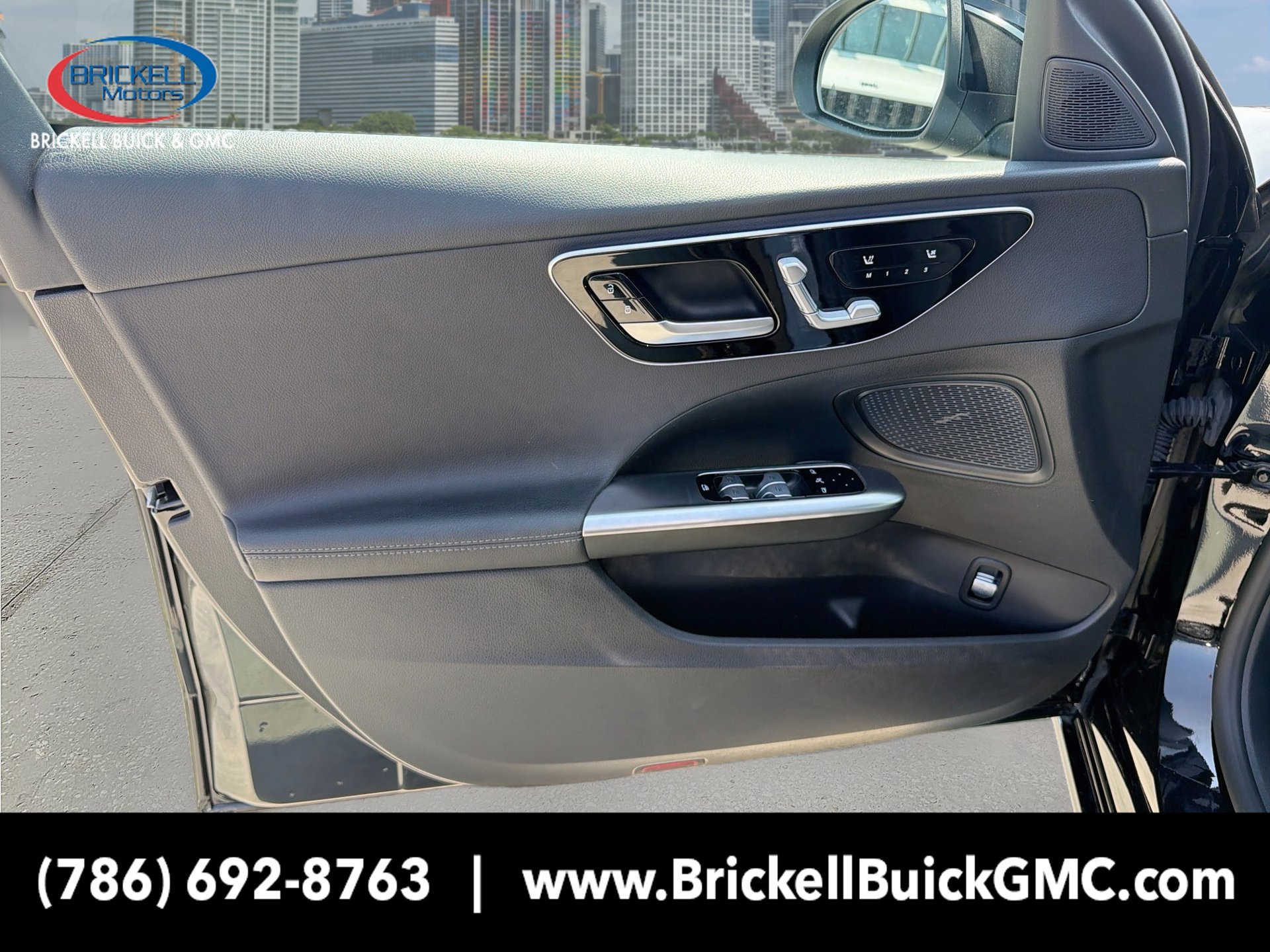 Used 2025 Mercedes-Benz C 300 Sedan image 21