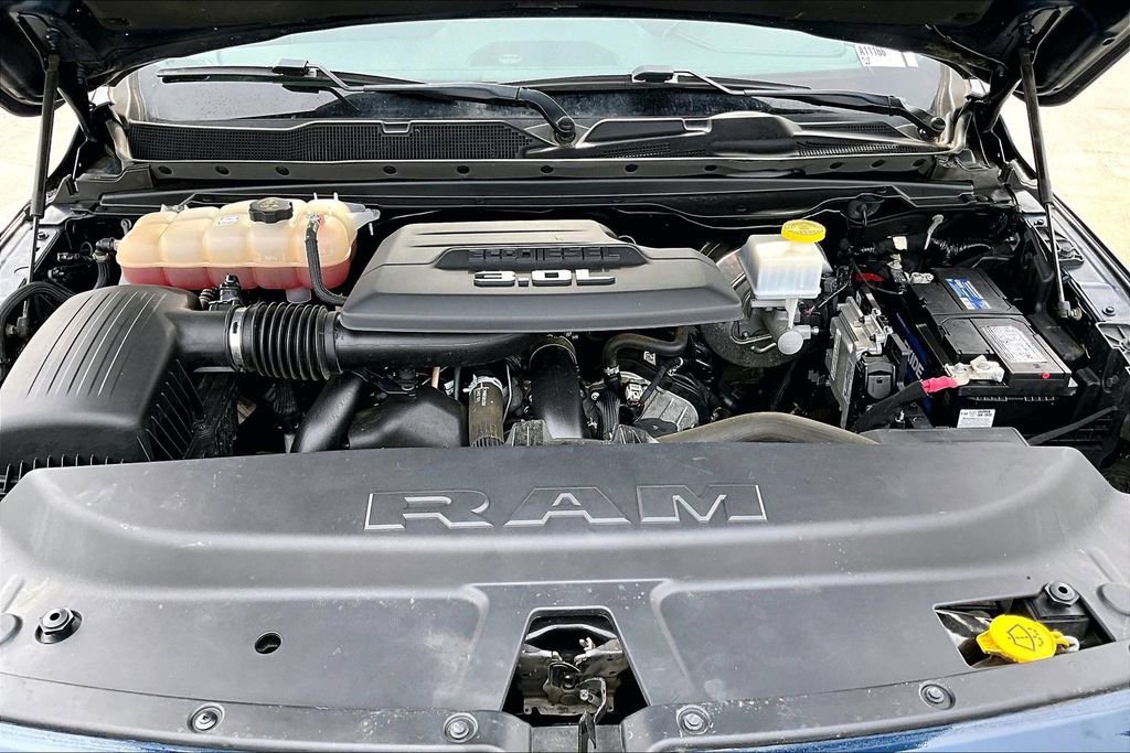 Used 2021 RAM 1500 Laramie w/ Sport Appearance Package image 31