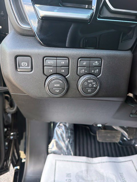 Used 2026 Chevrolet Silverado 3500 LT w/ Trail Boss Package AWD/4WD image 18