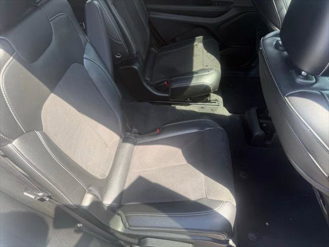 Certified 2024 Jeep Grand Cherokee L Altitude AWD/4WD image 52