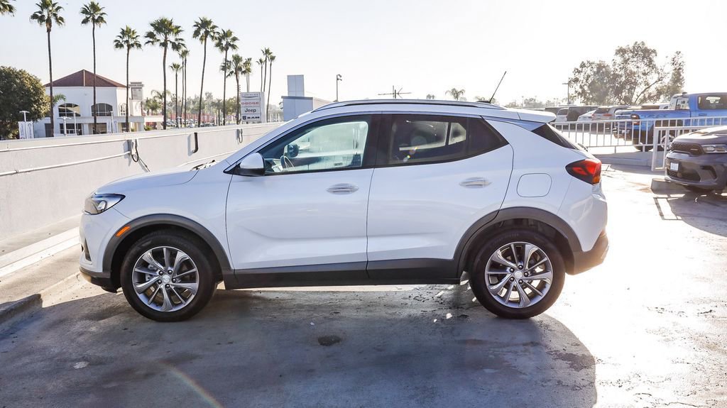 Used 2023 Buick Encore GX Essence w/ Experience Buick Package image 14