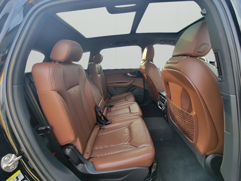 Used 2018 Audi Q7 3.0T Prestige image 29