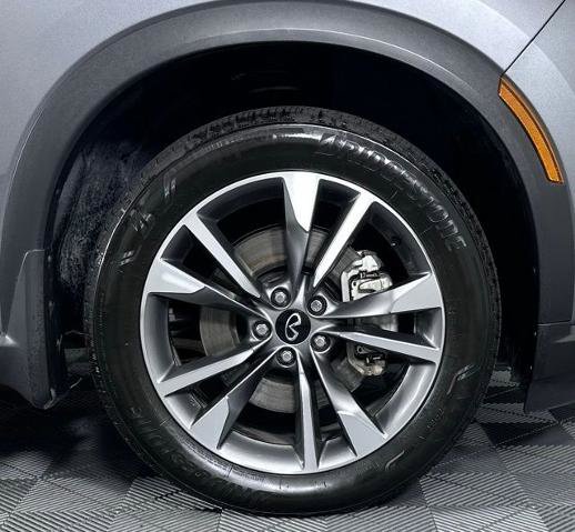 Certified 2023 INFINITI QX60 Luxe image 9