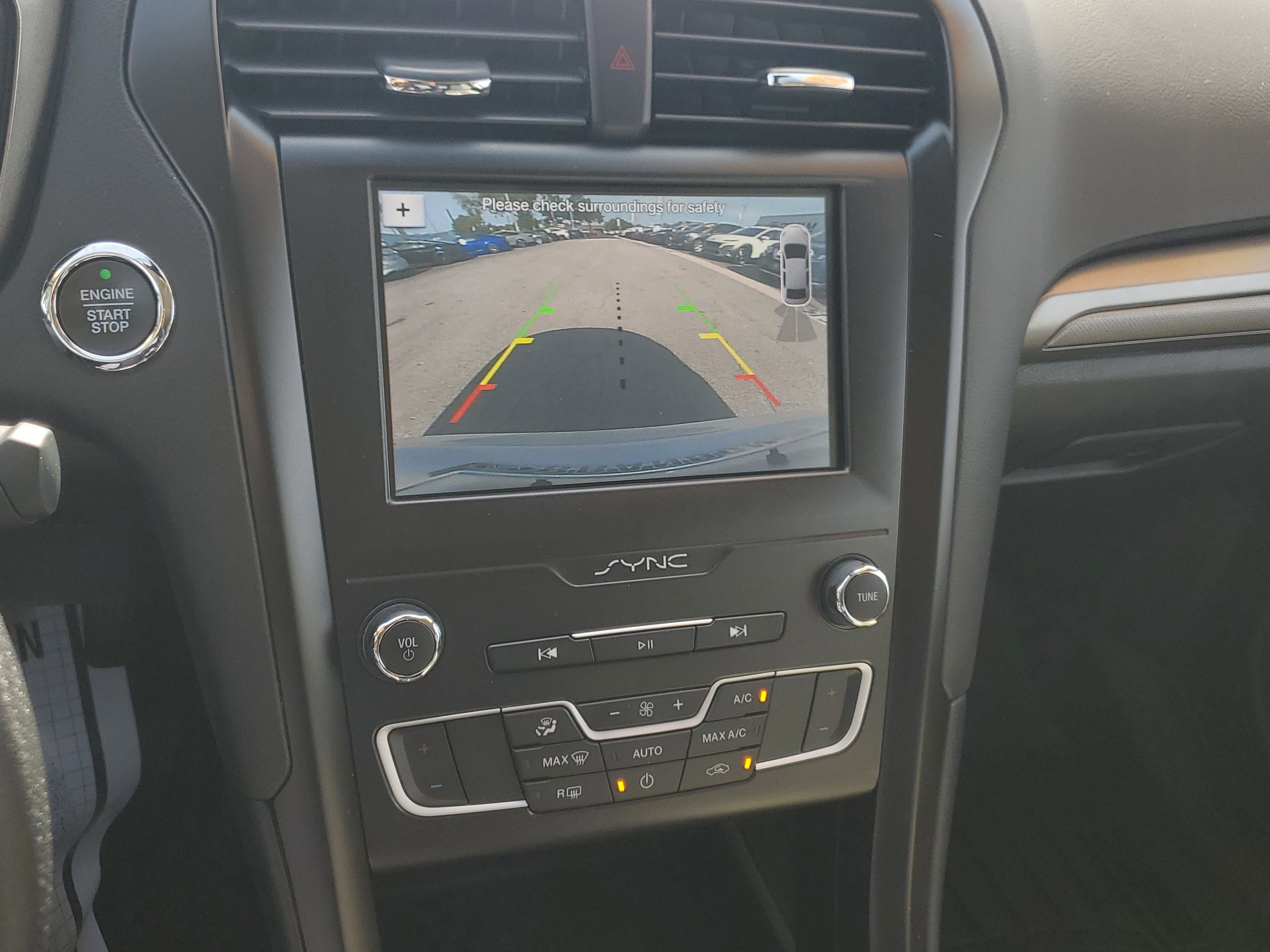 Used 2019 Ford Fusion SE w/ Equipment Group 151A image 27