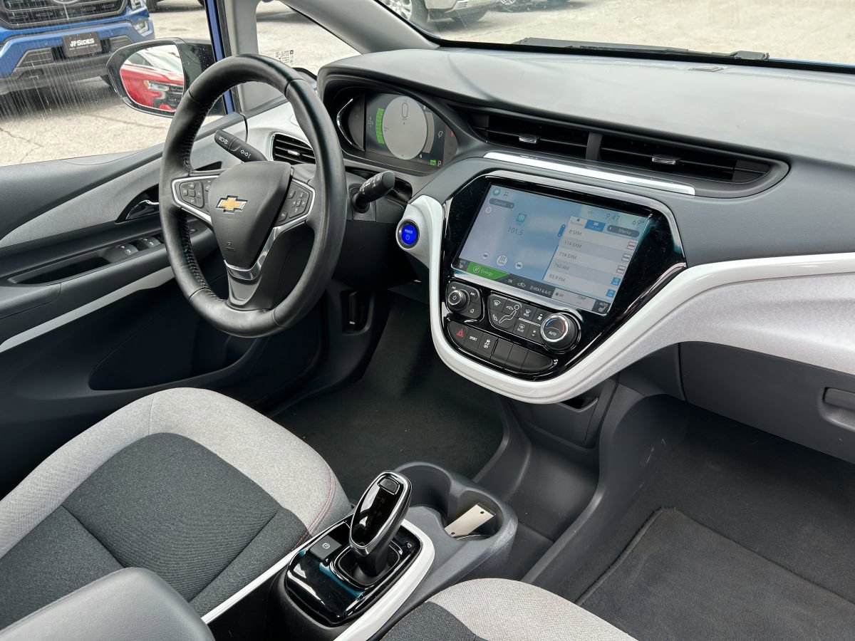 Used 2017 Chevrolet Bolt LT image 11
