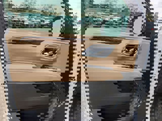 Certified 2022 Chevrolet Tahoe Premier AWD/4WD image 21