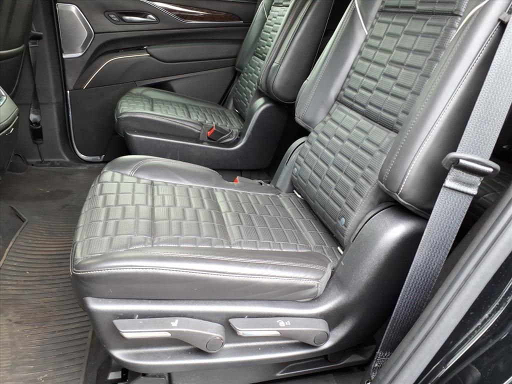 Used 2021 Cadillac Escalade Premium Luxury Platinum AWD/4WD image 13