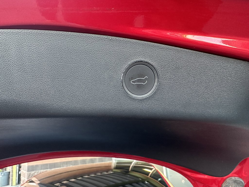 Used 2023 Tesla Model 3 Standard Range image 36