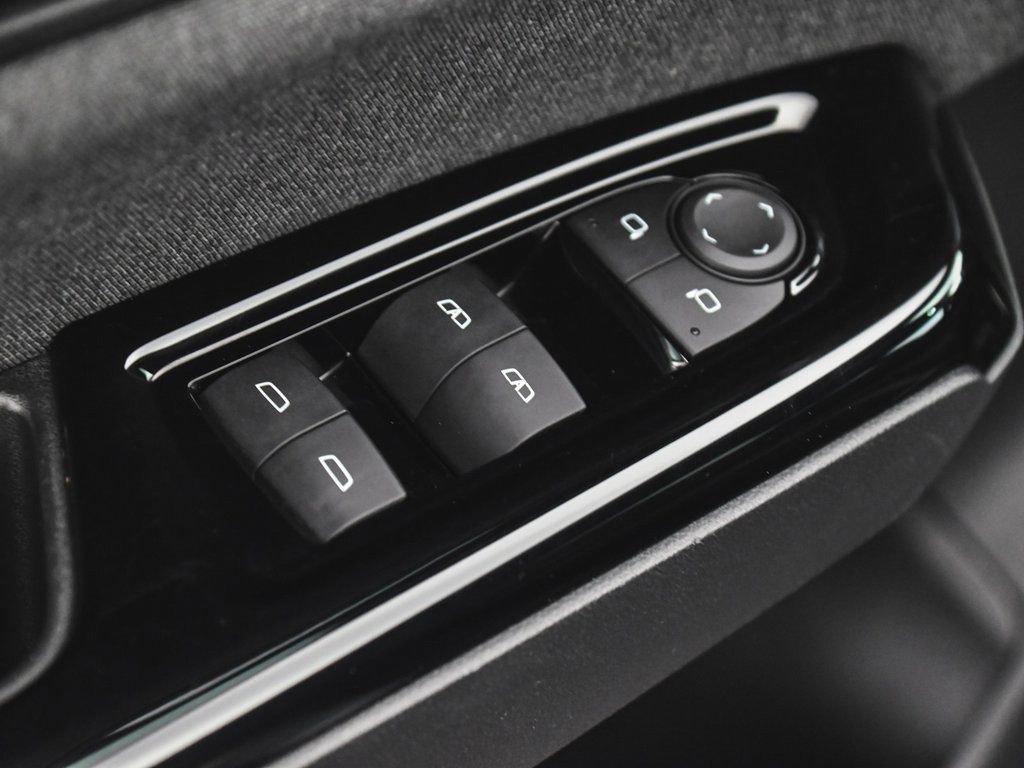 Used 2025 Honda Prologue EX image 9