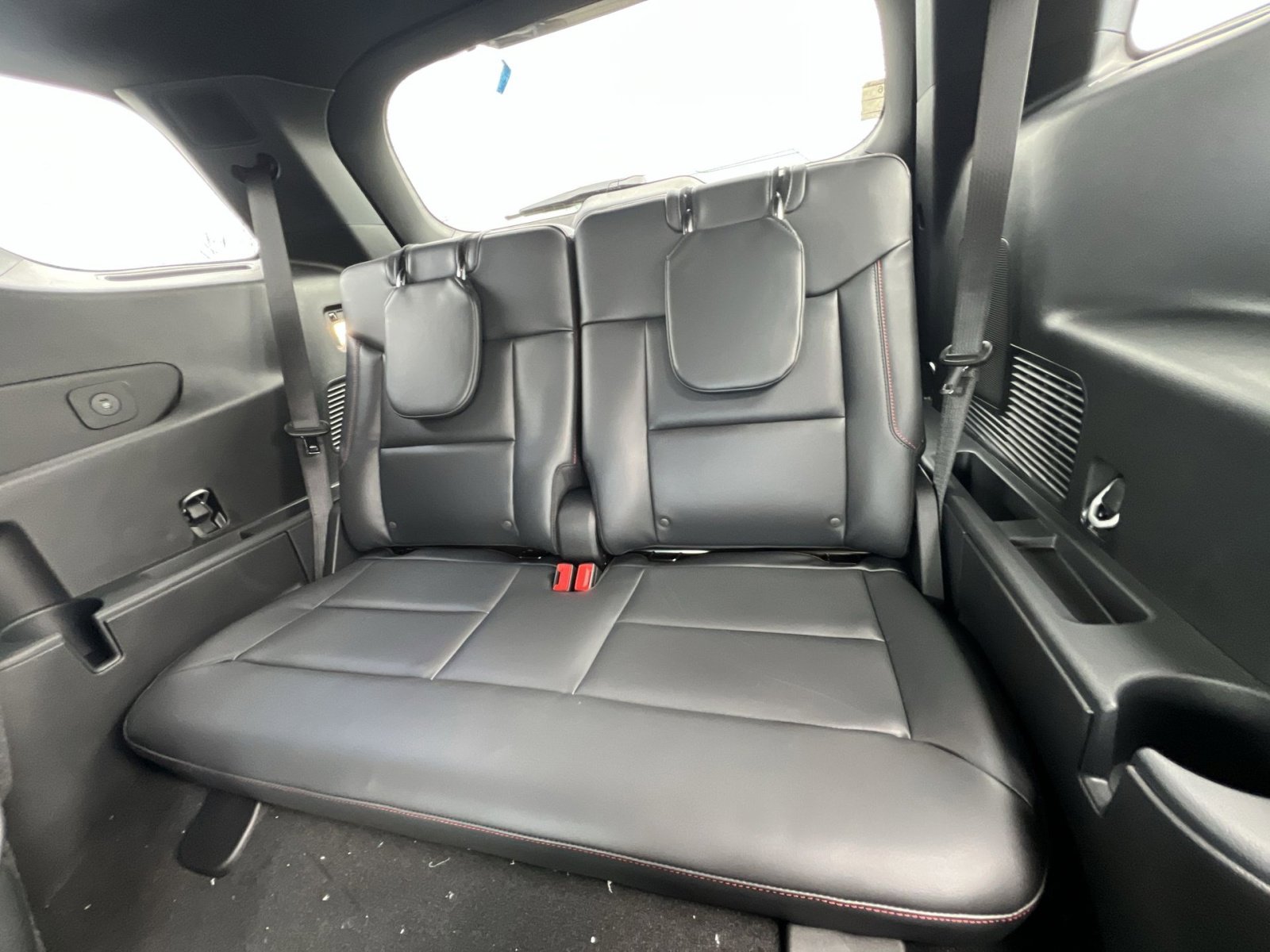 New 2026 Ford Explorer ST-Line image 25