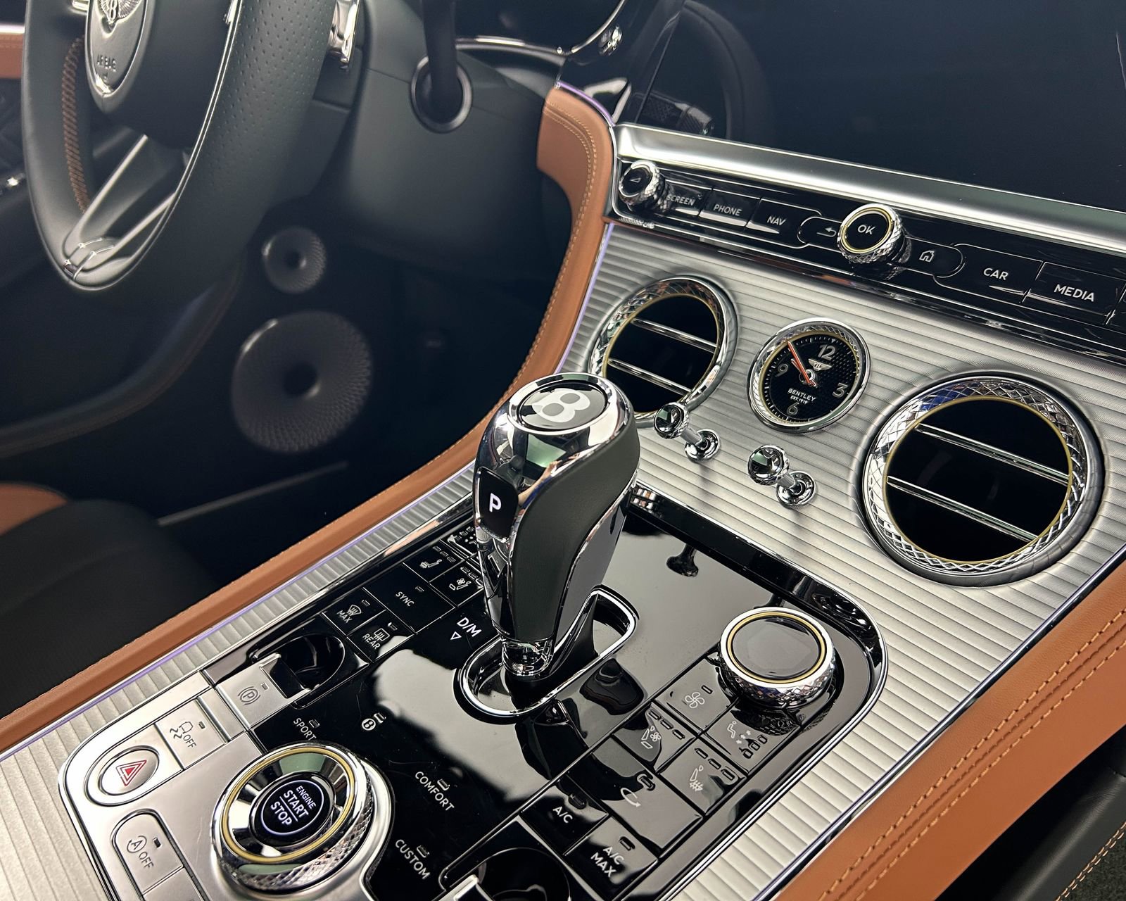 Used 2024 Bentley Continental GT V8 image 29