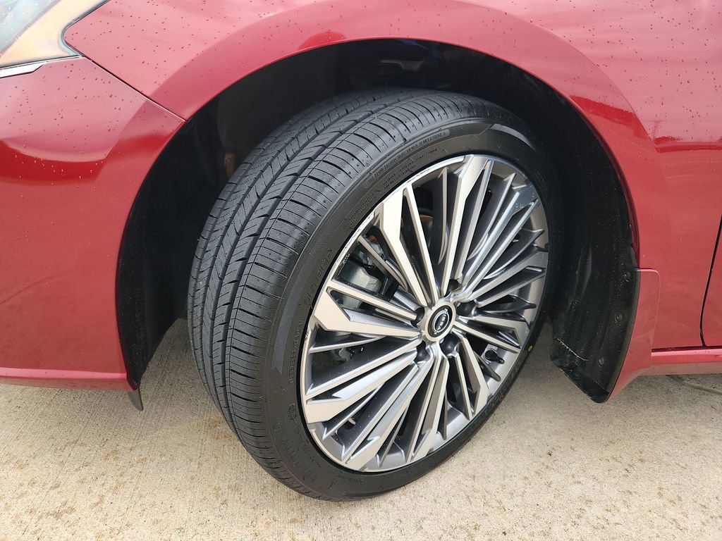 Certified 2024 Nissan Altima 2.5 SL FWD image 33