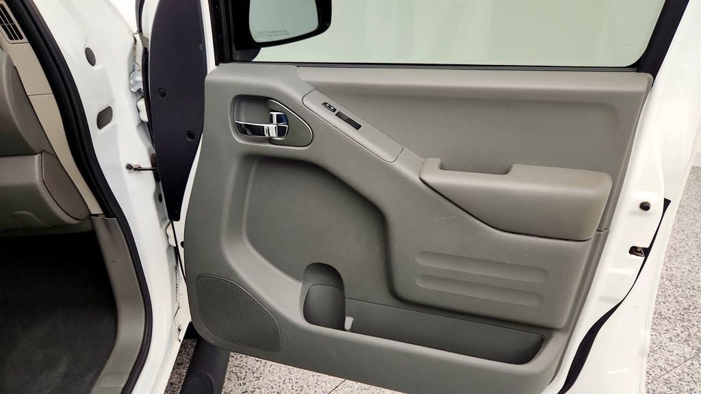 Used 2019 Nissan Frontier SV w/ Value Truck Package RWD image 25