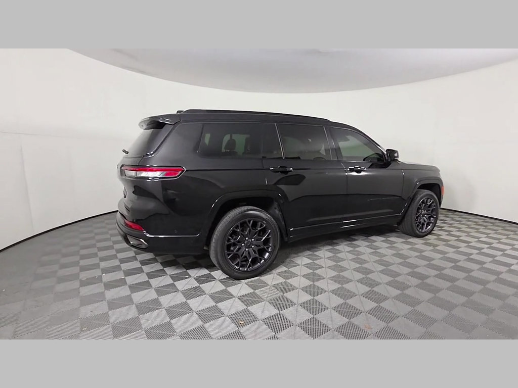 Used 2024 Jeep Grand Cherokee L Summit w/ High Altitude Package AWD/4WD image 38