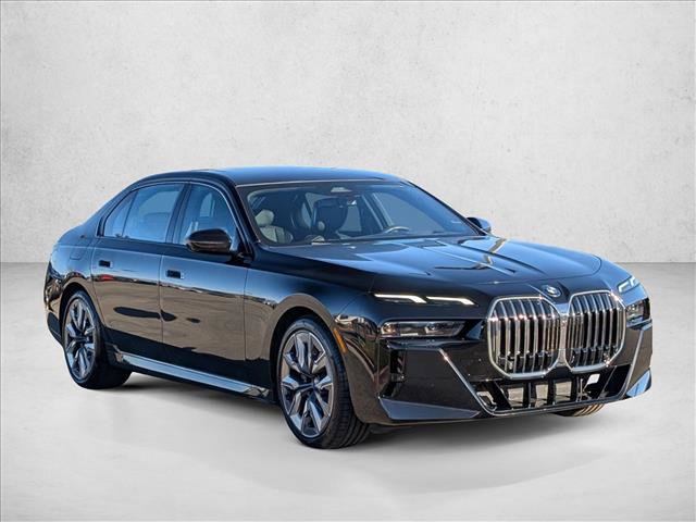 Used 2023 BMW 740i w/ Parking Assistance Package image 3