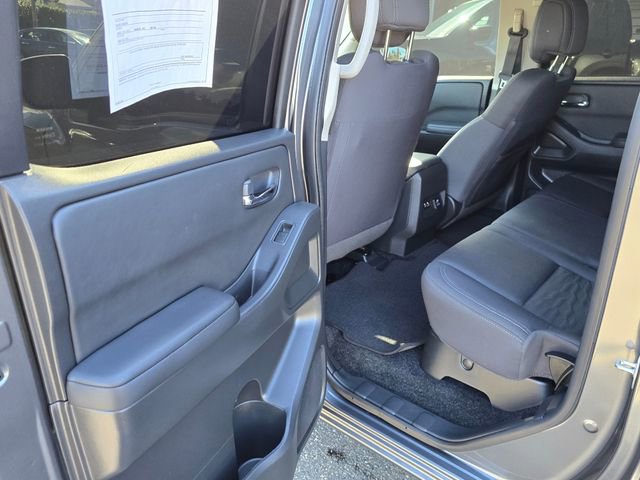 Used 2023 Nissan Frontier SV w/ Technology Package image 14