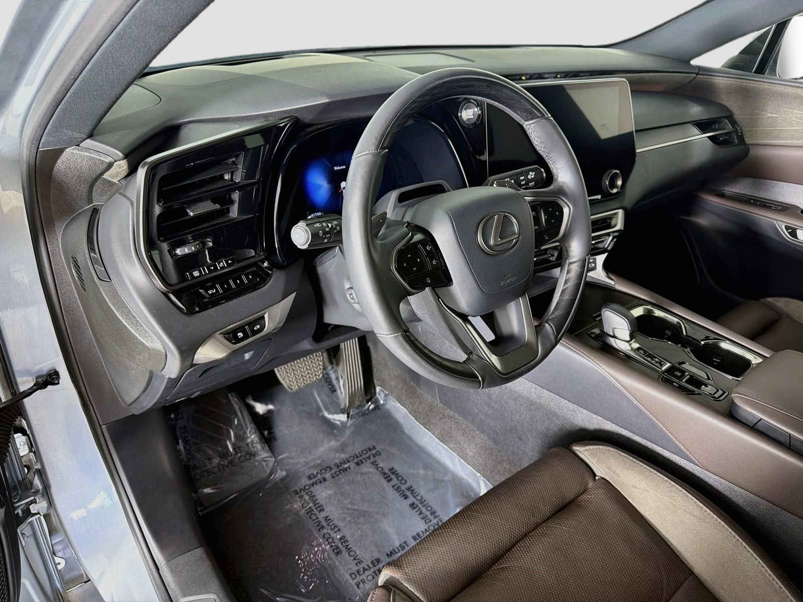 Used 2023 Lexus RX 350 FWD w/ Cold Area Package image 9