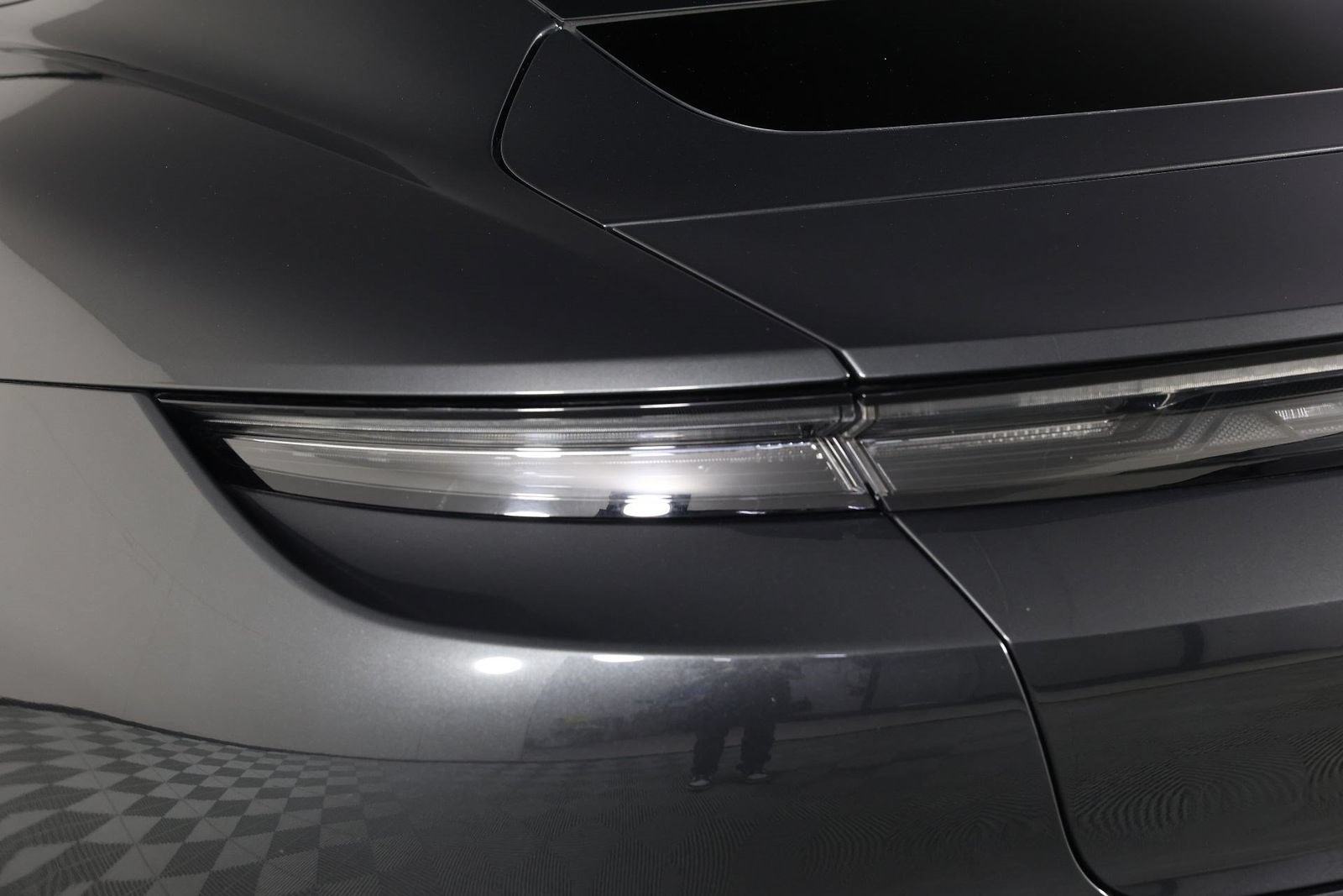 Certified 2020 Porsche Taycan Turbo S AWD/4WD image 21