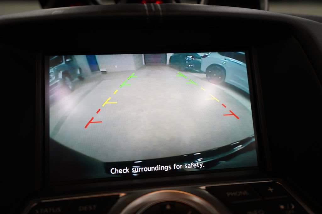 Used 2019 Nissan 370Z Touring RWD image 14
