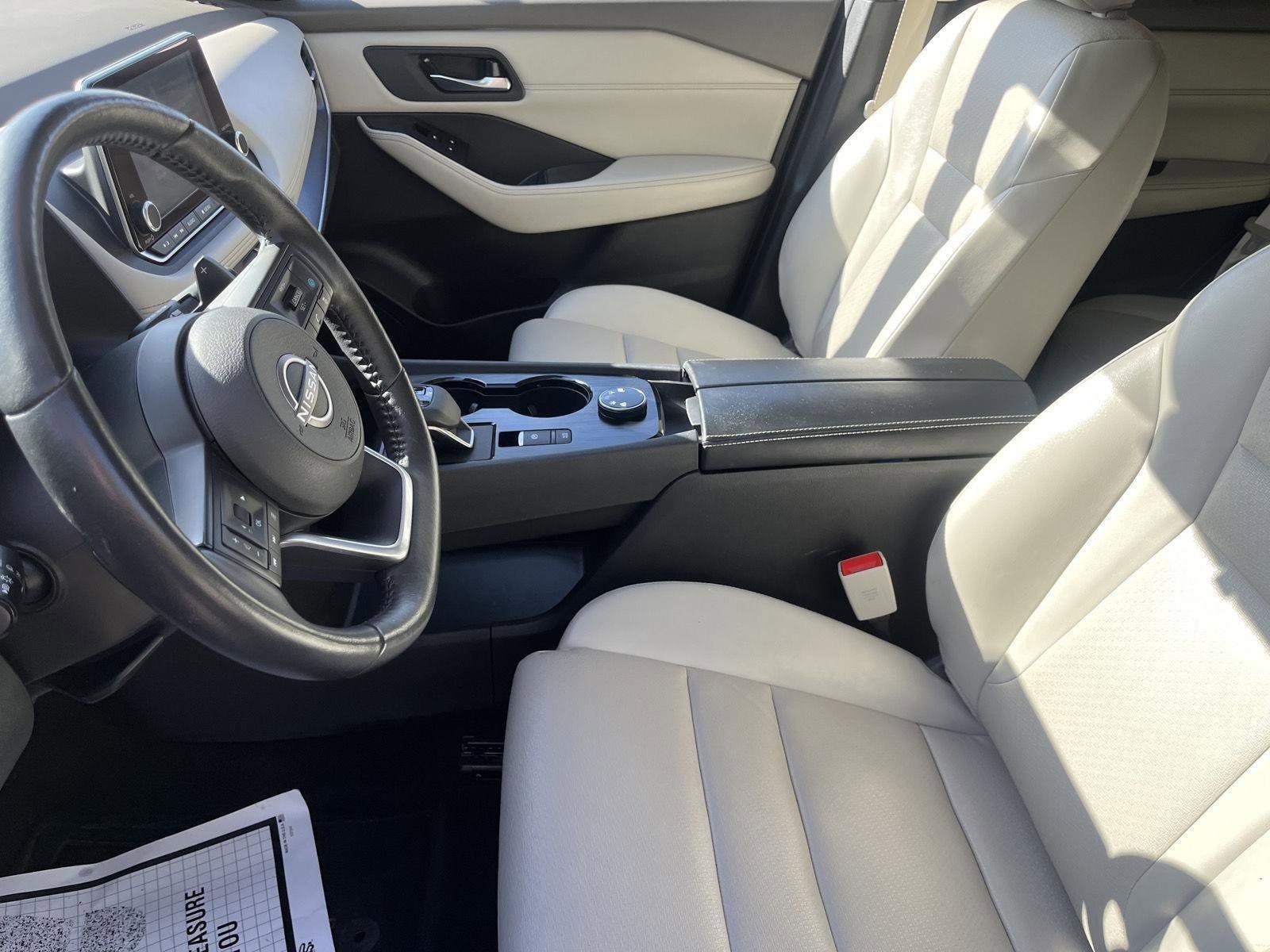 Used 2024 Nissan Rogue SV w/ SV Premium Package AWD/4WD image 21