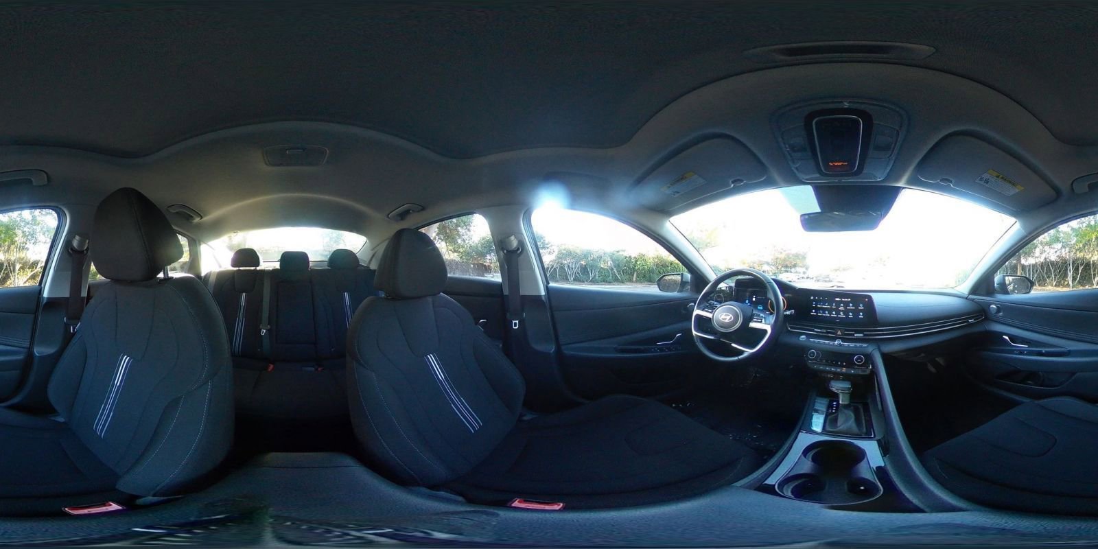 Used 2025 Hyundai Elantra SEL image 40