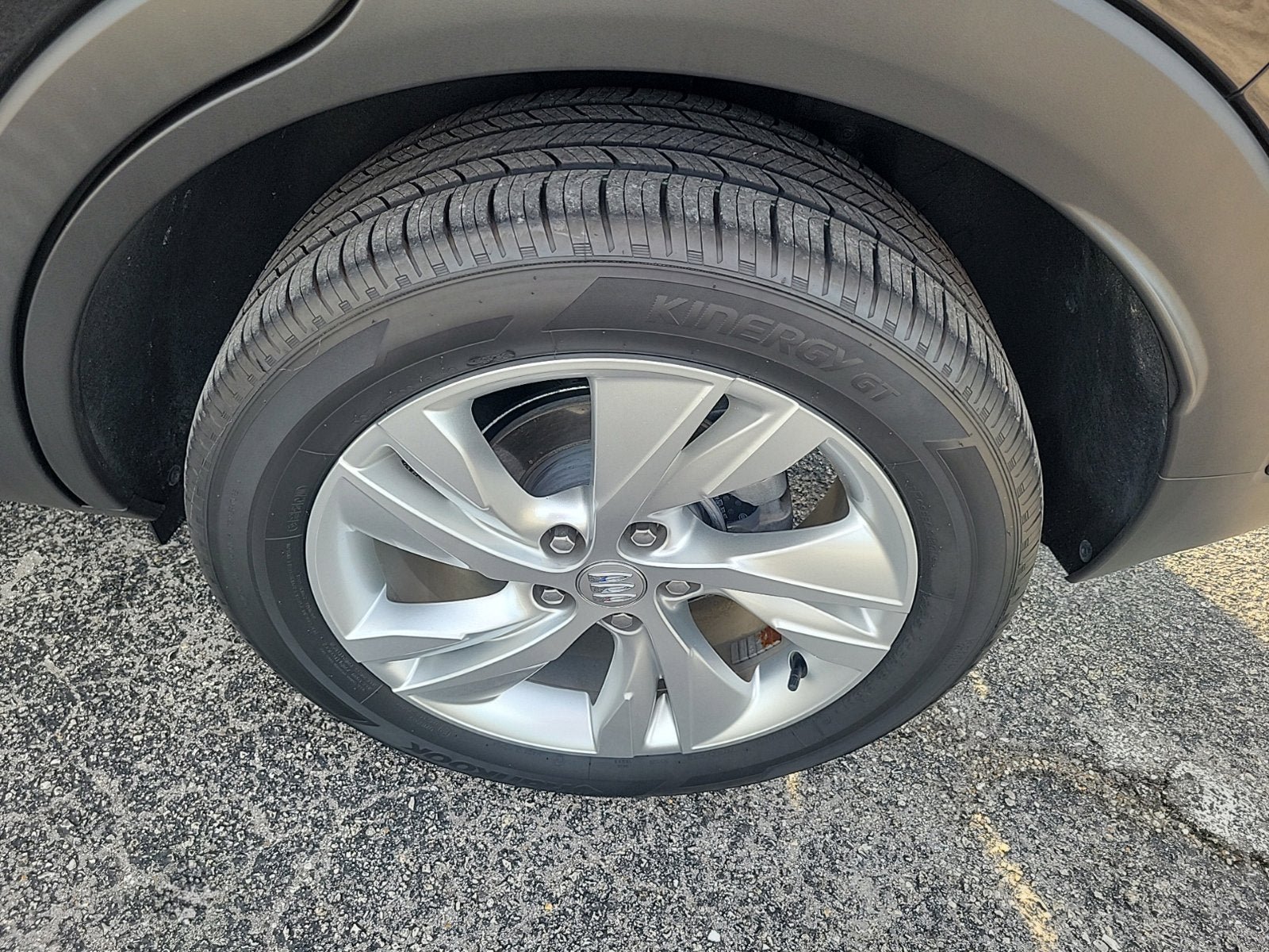 Certified 2024 Buick Encore GX Preferred w/ Comfort Package AWD/4WD image 10