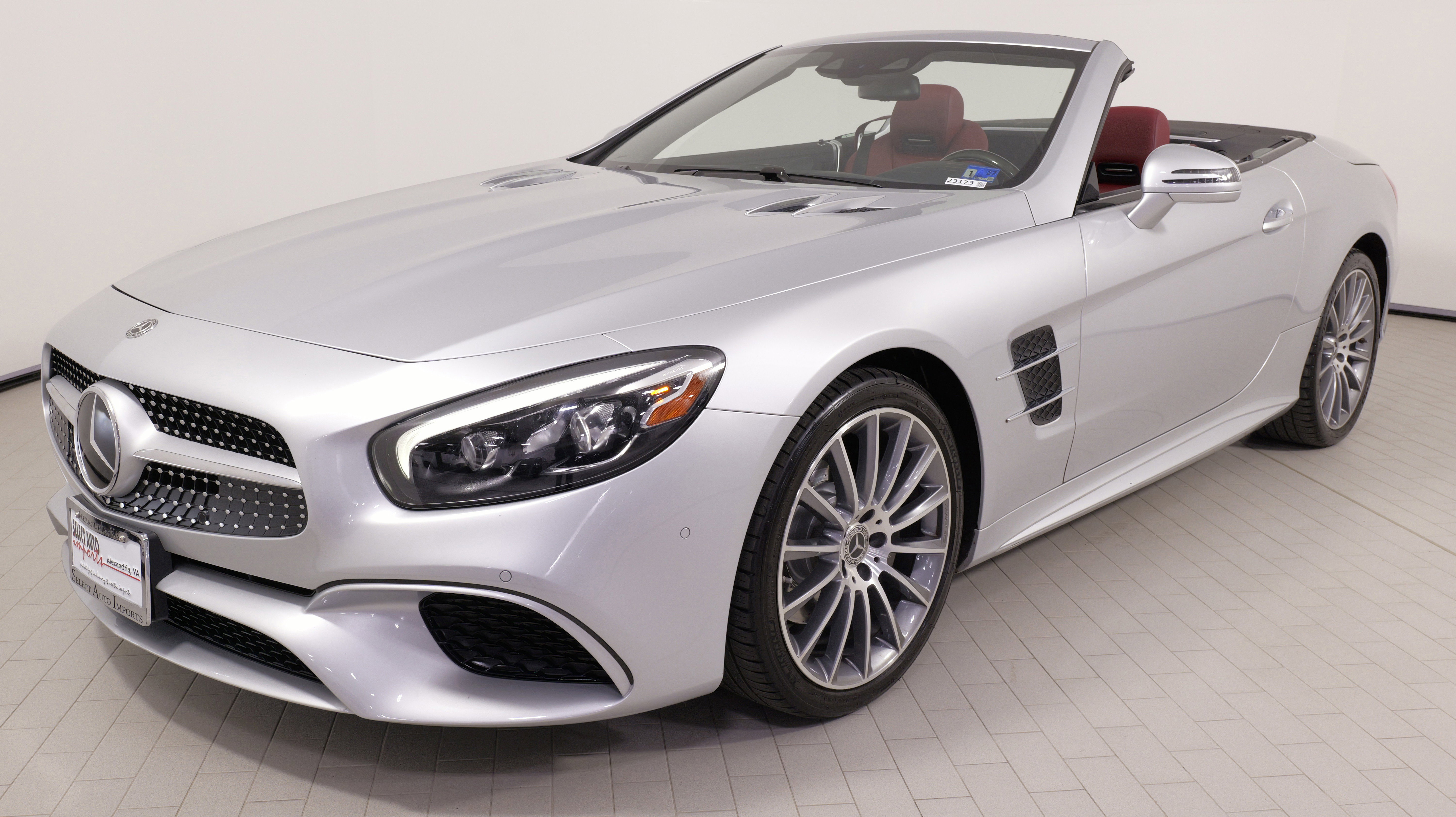 Used 2019 Mercedes-Benz SL 550 image 7