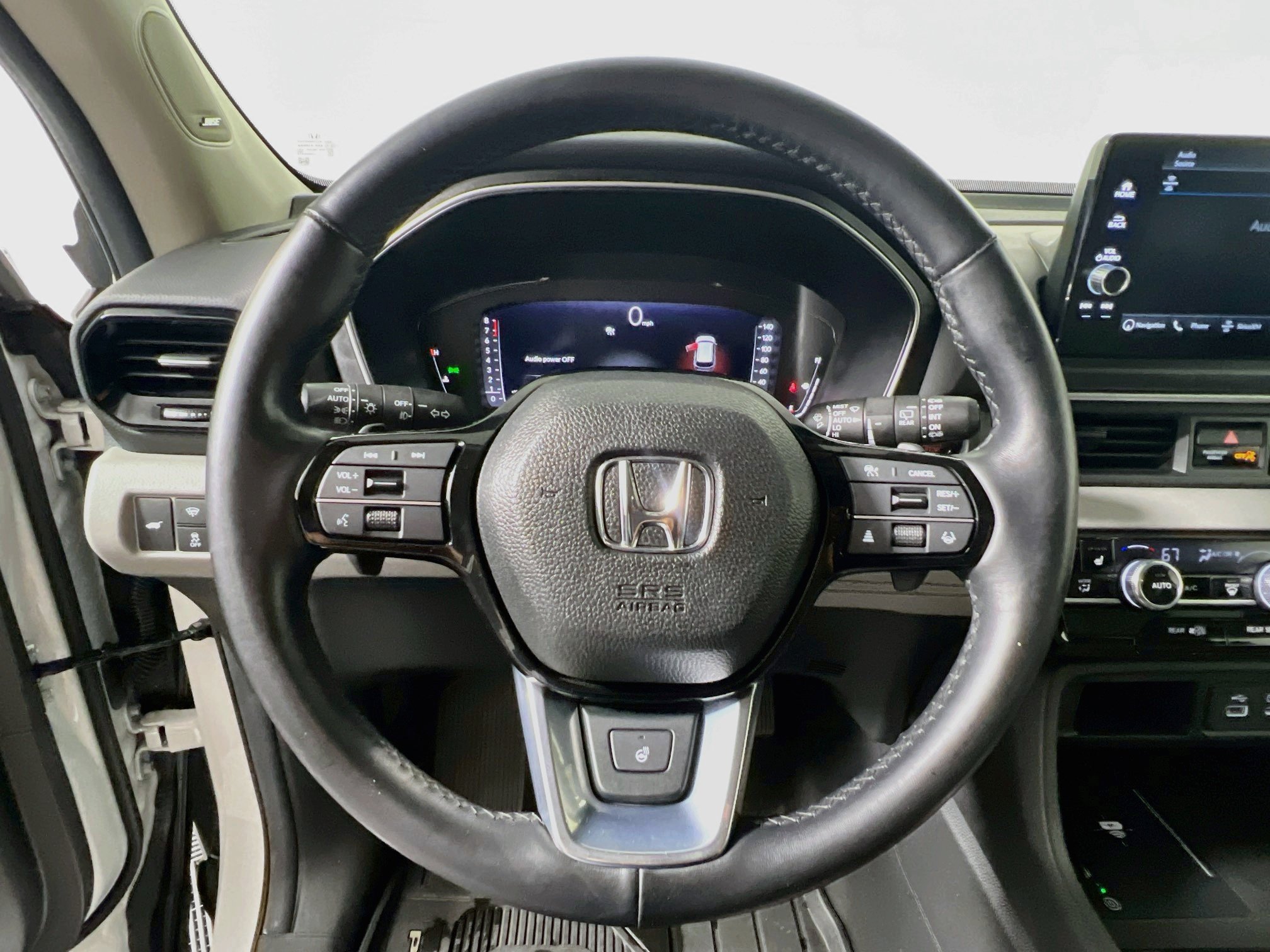 Used 2025 Honda Pilot Elite image 17