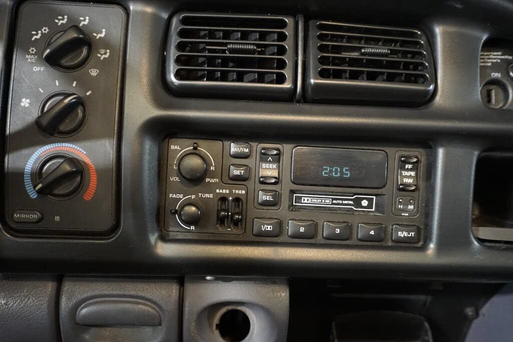 Used 2000 Dodge Ram 1500 Truck 4x4 Club Cab image 16
