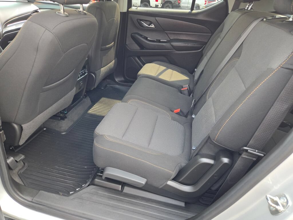 Used 2019 Chevrolet Traverse LT FWD image 20