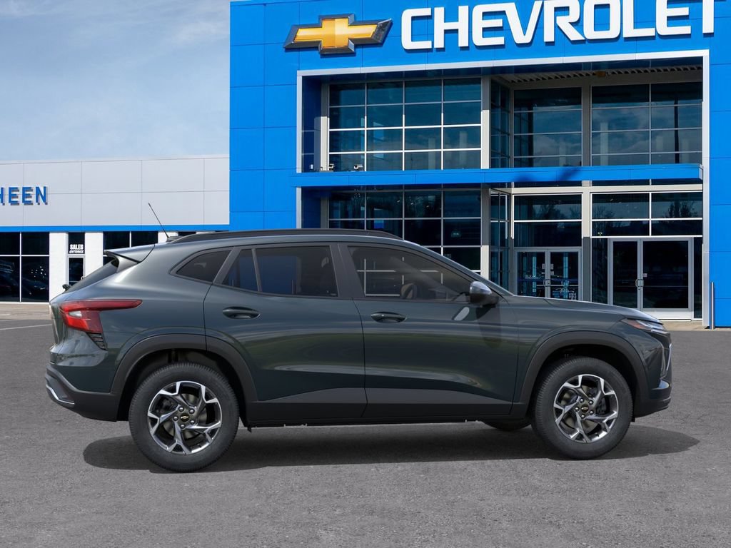 New 2026 Chevrolet Trax LT w/ LT Convenience Package FWD image 5