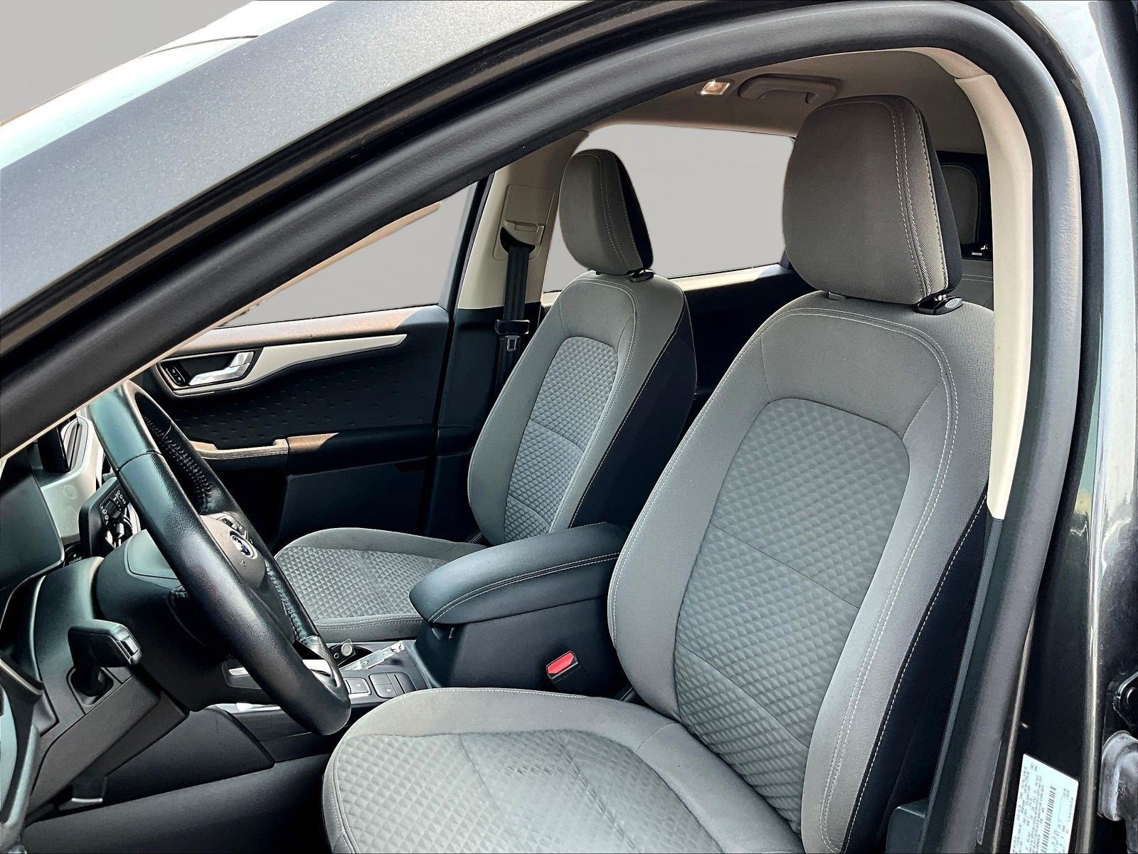 Used 2020 Ford Escape SE Sport FWD image 20
