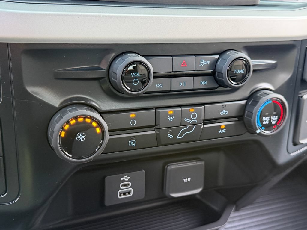 New 2026 Ford F350 XLT AWD/4WD image 22