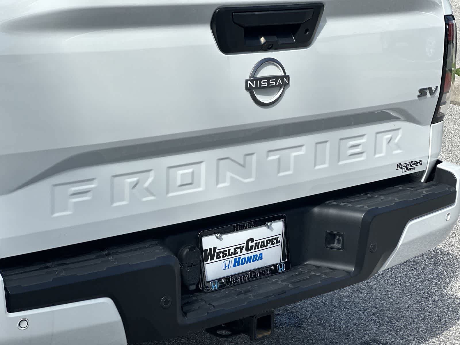 Used 2024 Nissan Frontier SV w/ SV Convenience Package RWD image 11