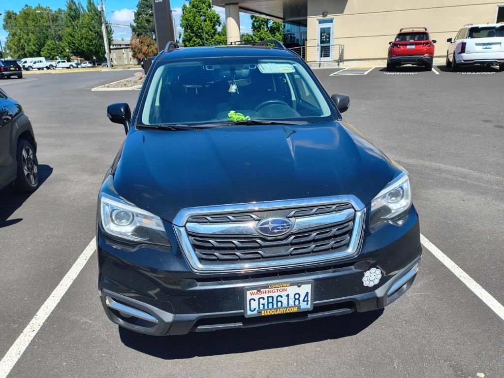 Used 2018 Subaru Forester 2.5i Touring AWD/4WD image 10
