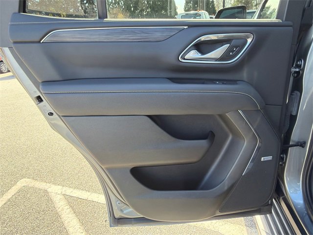 Used 2022 GMC Yukon SLT w/ SLT Premium Package image 22