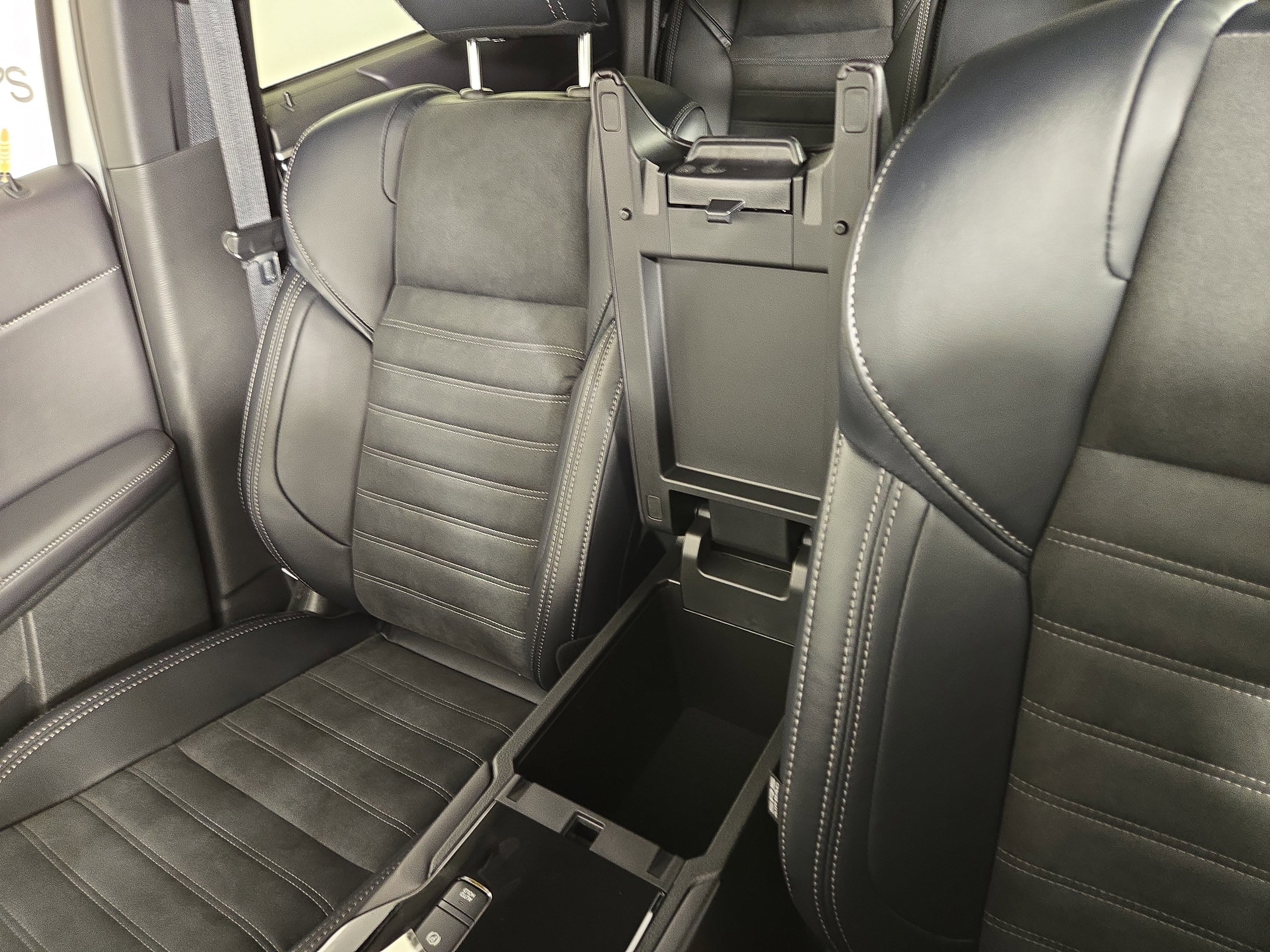 New 2026 Mitsubishi Outlander SE image 28