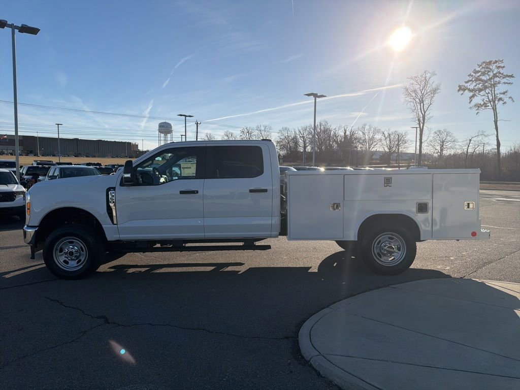 New 2026 Ford F350 XL w/ XL Chrome Package image 6