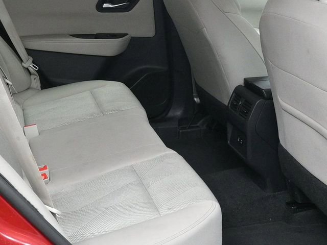 Used 2025 Nissan Rogue SV AWD/4WD image 9