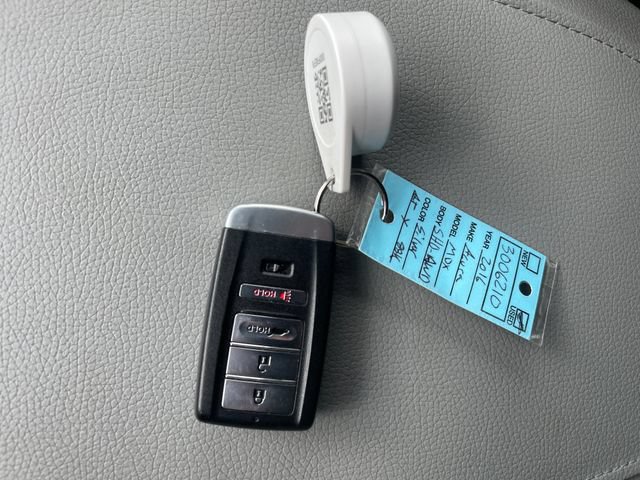 Used 2016 Acura MDX w/ Technology Package AWD/4WD image 18