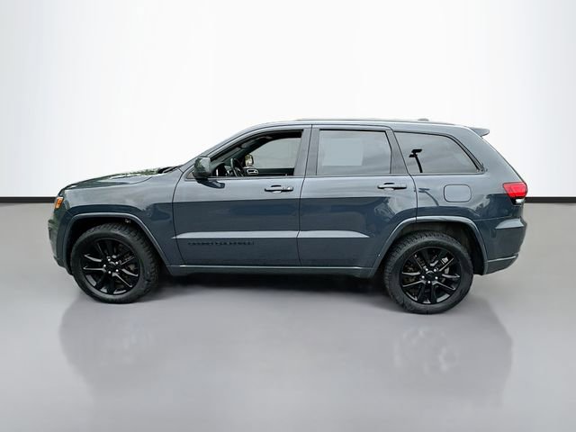 Used 2018 Jeep Grand Cherokee Altitude AWD/4WD image 9