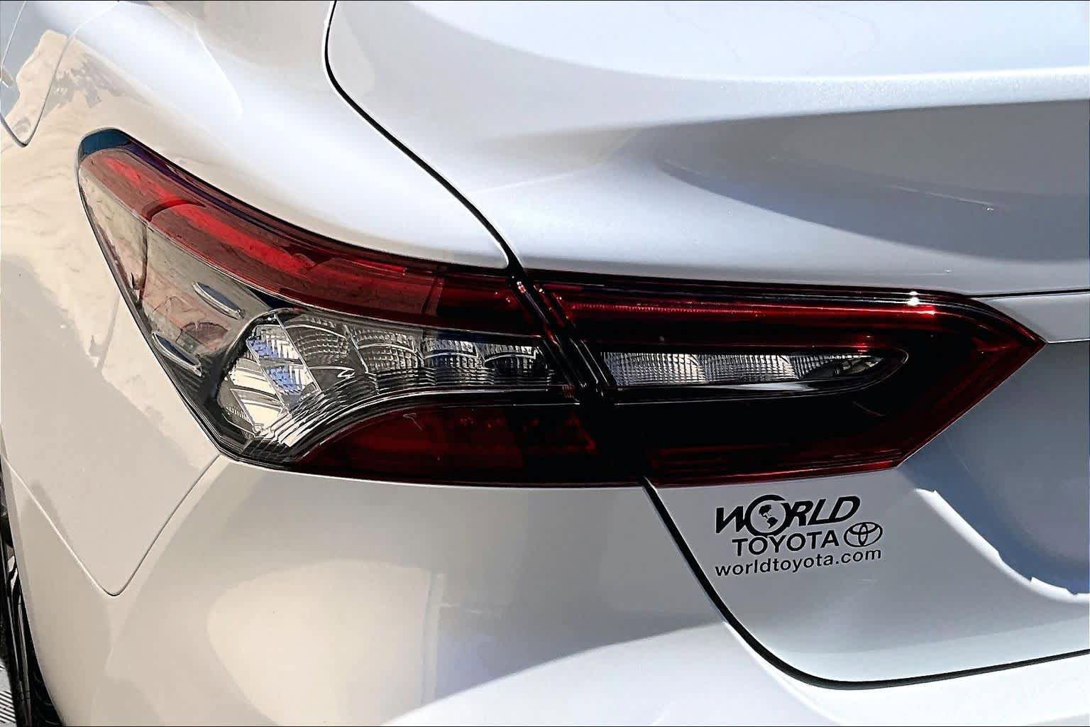 Used 2021 Toyota Camry XLE FWD image 29