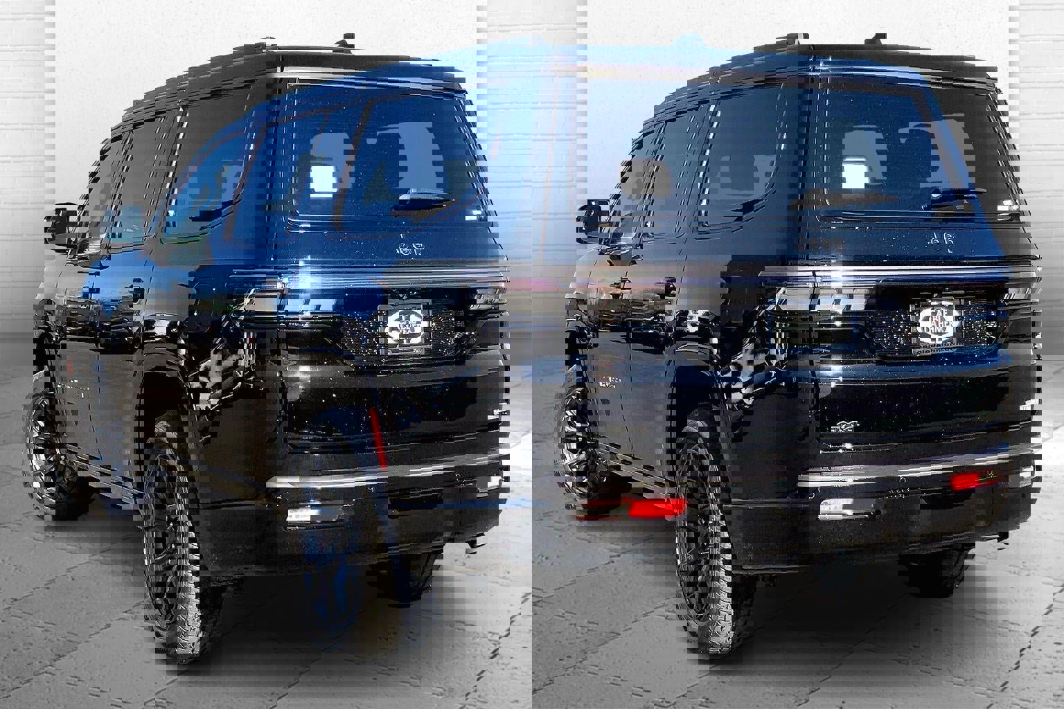 New 2026 Jeep Grand Wagoneer Limited w/ Premium Group II image 3