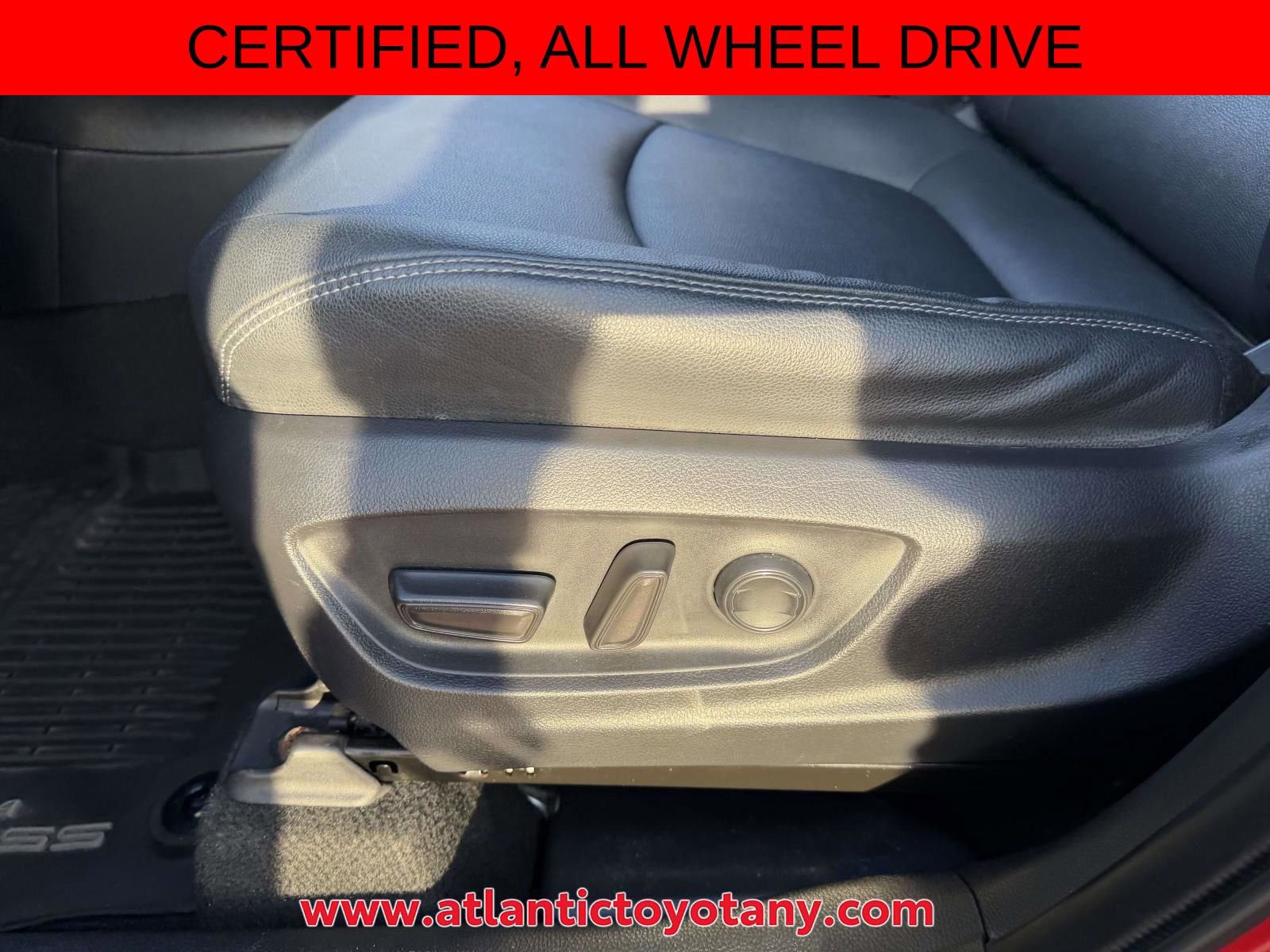 Certified 2023 Toyota Corolla Cross XLE w/ Convenience Package AWD/4WD image 18